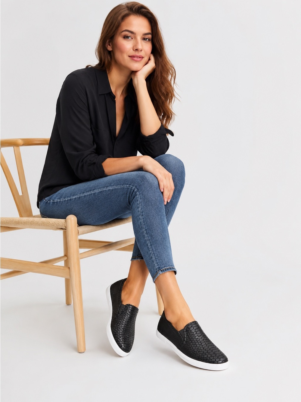 Joie Kidmore Embossed Slip-On Flats Sneakers. EU 42